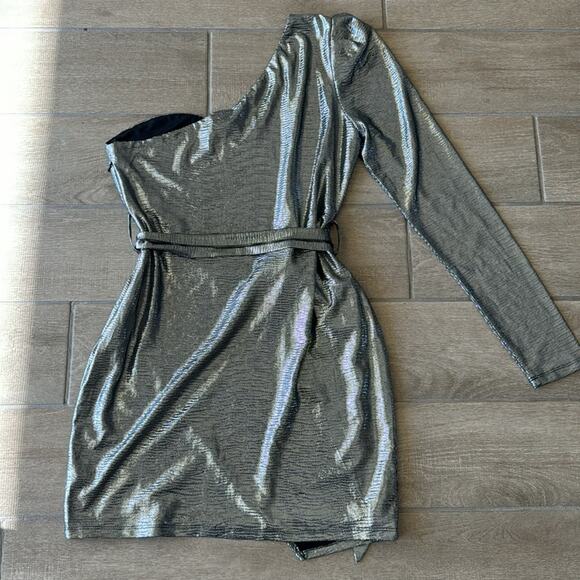 NBD Revolve Aoki Dress in Silver SIZE: L - Picture 8 of 8